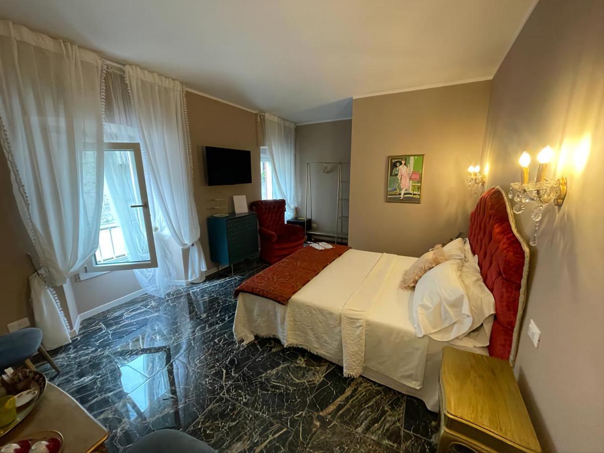 Prestige Suite Via Romagnoli ซีร์มิโอเน ภายนอก รูปภาพ