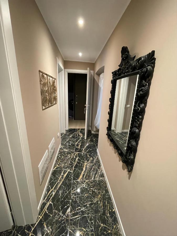 Prestige Suite Via Romagnoli ซีร์มิโอเน ภายนอก รูปภาพ